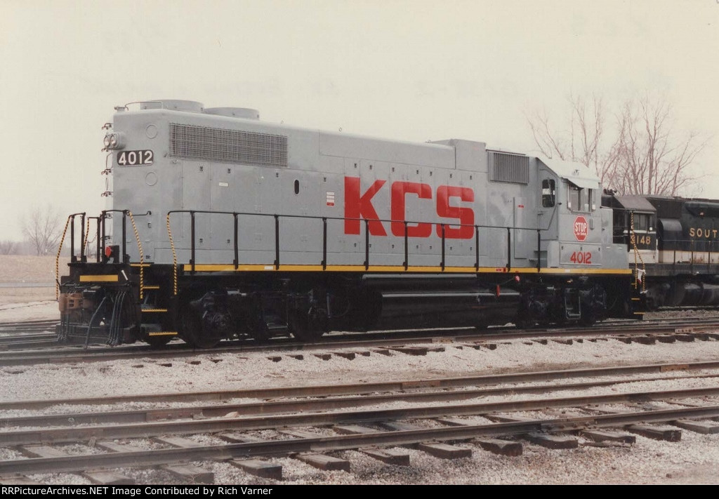 KCS #4012 with New Paint !